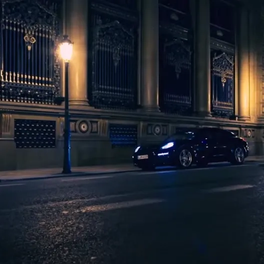 porche panamera anuncio