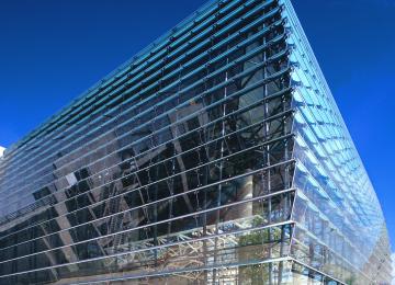 Edificio acristalado de Feria Valencia