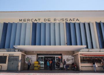 Fachada principal del Mercado de Ruzafa