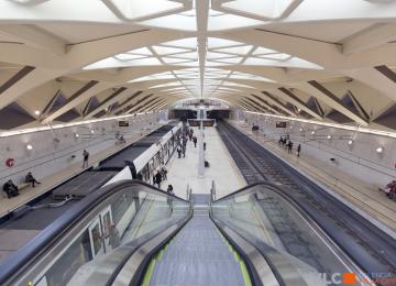 Interior de la estación del metro alameda