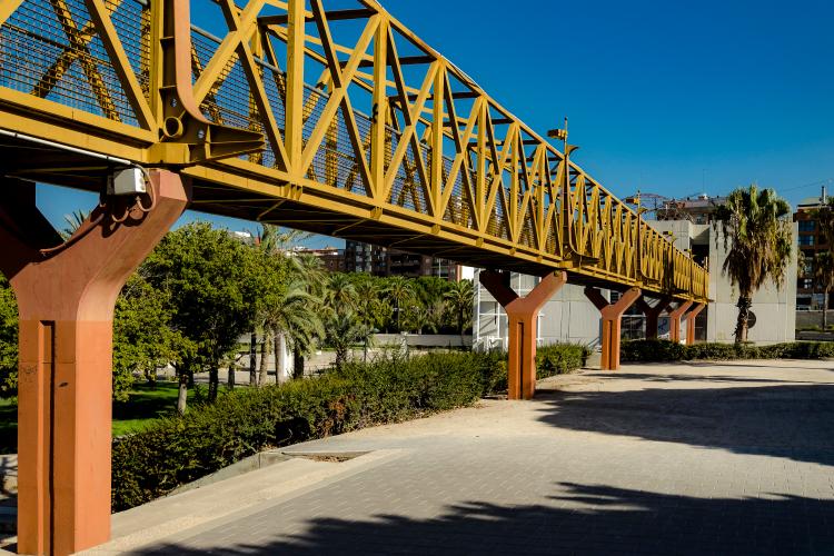 puente amarillo