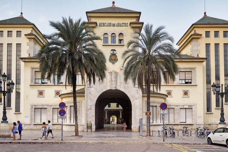 Fachada del Mercado de Abastos